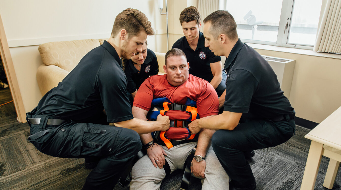 Digital Buckles Ideal buckles for care and rescue providers | YKK DIGITAL SHOWROOM