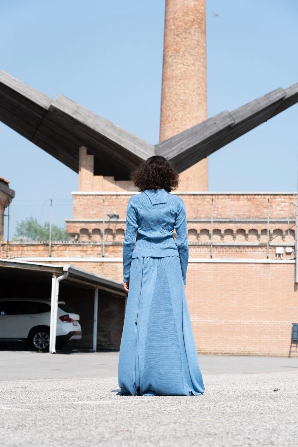 兩用背包🎒快完成了，先黏合及縫製左邊側板，一步一步接近完工。, image size:992x1488